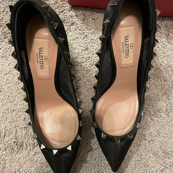 Valentino black mesh studd pumps 35.5 - Picture 5 of 13